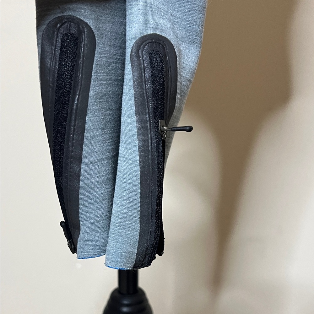 Nike Women's Dri Fit Gray and Blue Training Tights - Picture 12 of 17